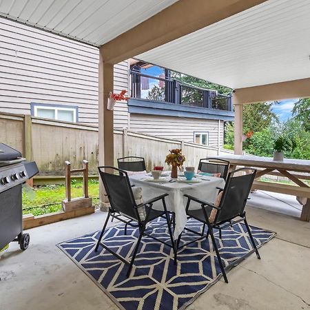 Pristine 3 Beds 2 Washroom Guest Suite Surrey Exterior photo