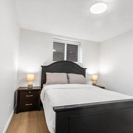 Pristine 3 Beds 2 Washroom Guest Suite Surrey Exterior photo